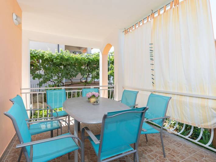 Ferienwohnung für 7 Personen, mit Garten in Biograd na Moru - 2