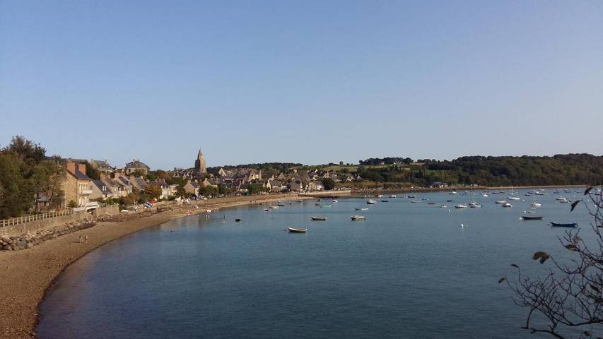 Gîte pour 2 personnes, avec terrasse ainsi que jardin et vue à Saint-Suliac - 4