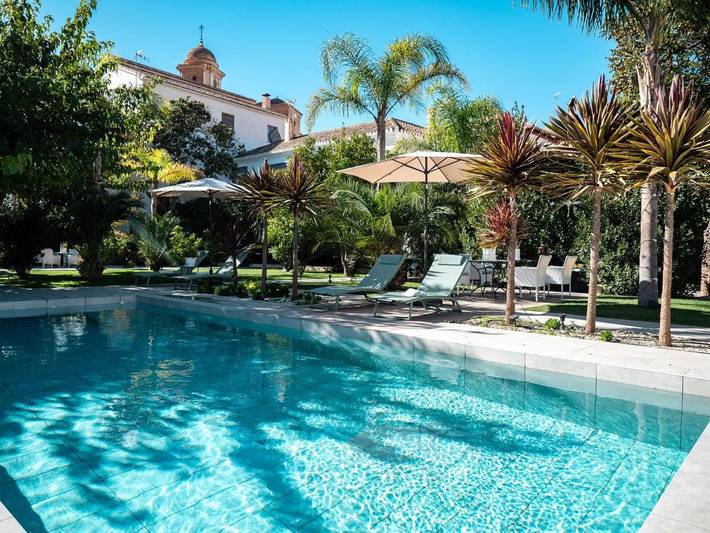 Chalet para 20 personas, con Balcón y Terraza además de Jardín y Piscina en El Pinar