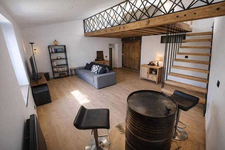 Location de vacances pour 4 personnes, avec terrasse et vue à Cabrières-d'Aigues - 3