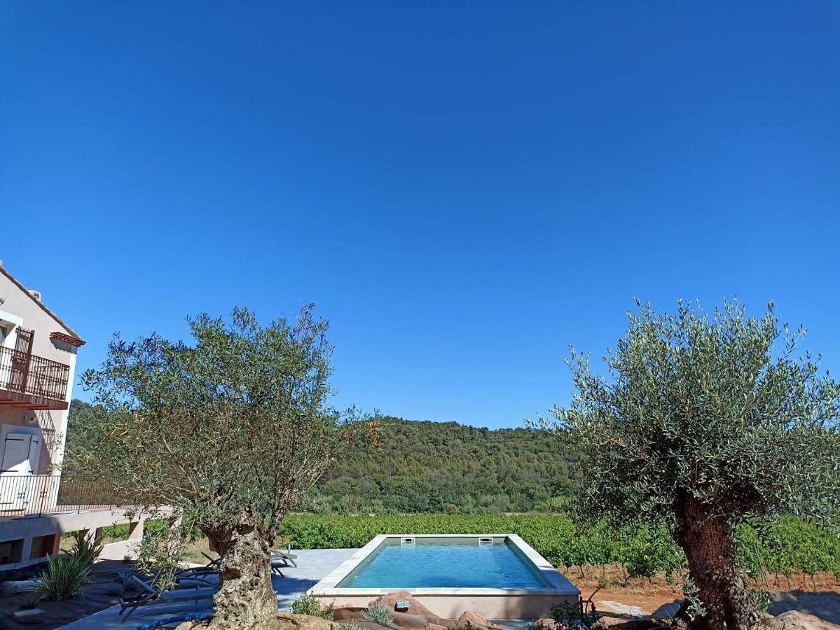 Sous Les Pins gîtes et chambres d'hôtes in La Londe-les-Maures, Parc national de Port-Cros