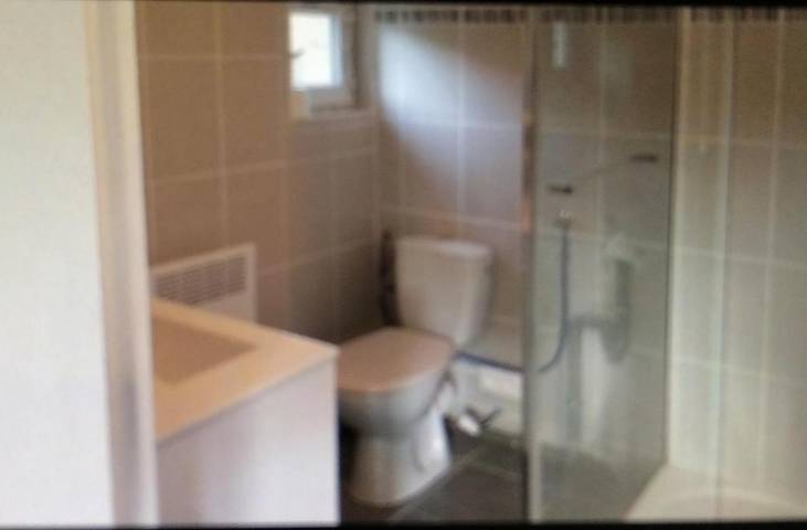 Location de vacances pour 4 personnes, avec piscine ainsi que jardin et vue, animaux acceptés à Espagnac - 3