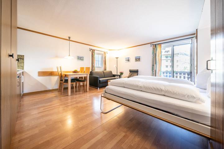 Studio für 3 Personen, mit Balkon