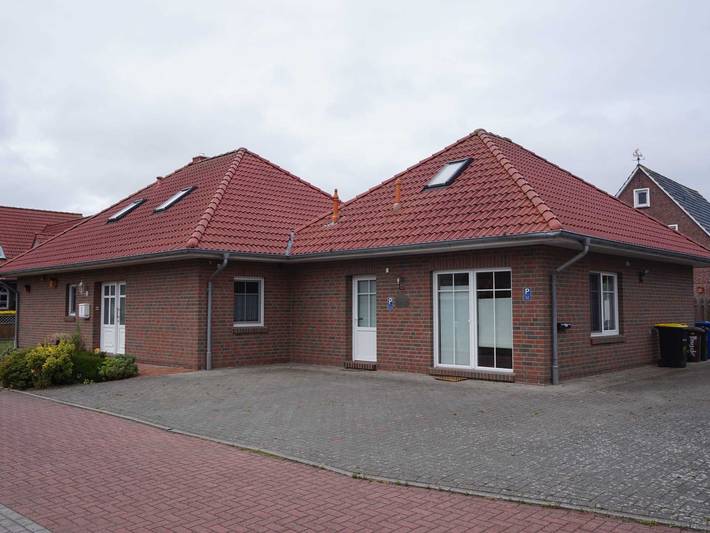 Ferienwohnung für 4 Personen, mit Terrasse und Garten in Carolinensiel - 2