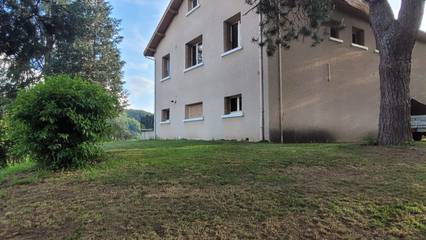 Maison De Vacances pour 8 Personnes dans Olliergues, Parc Naturel Régional Livradois-Forez, Photo 3