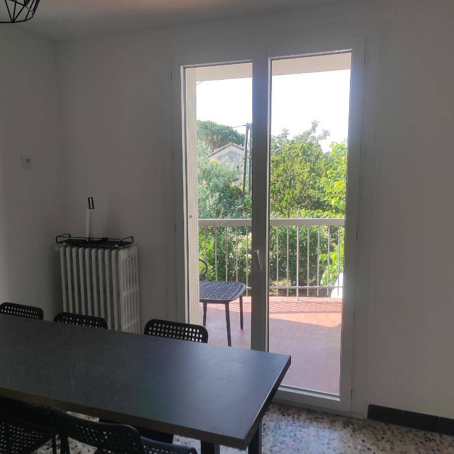 Appartement entier, Three-Bedroom Apartment in Saint-Didier-sous-Aubenas, Ardèche