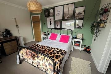 Holiday Rental for 10 People in Cranborne Chase, South West England, Photo 3
