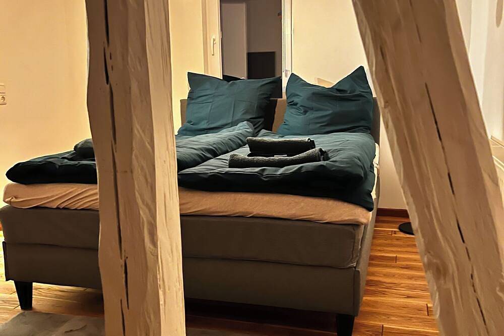 Ganze Wohnung, Stilvolle Ferienwohnung im Stadtzentrum Hachenburg in Hachenburg, Westerwald