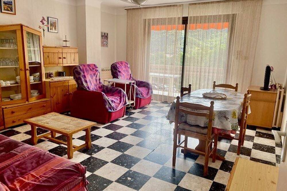 Ganze Wohnung, Gemütliche 68m² Wohnung mit Terrasse, 5 Schlafplätzen, Garage und Wlan in Amélie-les-Bains in Montbolo, Céret und Umgebung