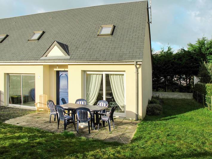 Maison de vacances pour 4 personnes, avec Terrasse et Jardin à Hauteville-sur-Mer