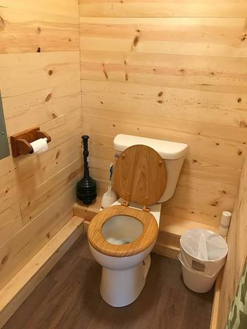 Chalet for 6 Guests in Hocking Hills, Ohio, Picture 3