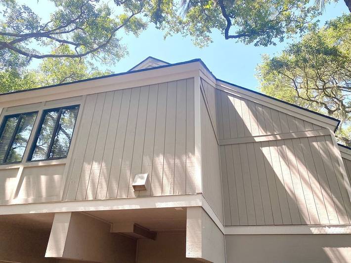 Villa for 6 people, with terrace and pool in South Carolina