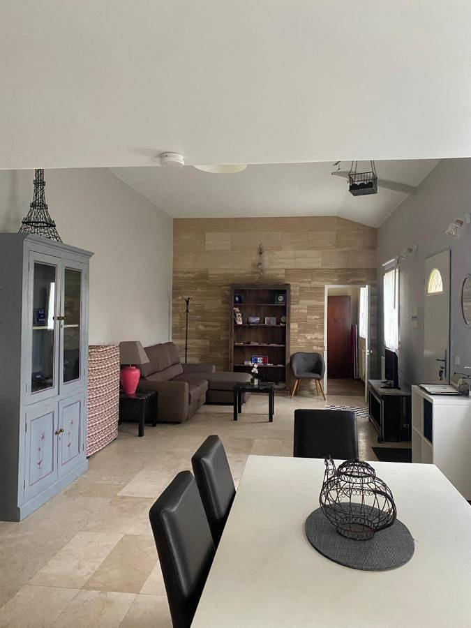 Location de vacances pour 5 personnes, avec vue et jardin à Pontault-Combault - 4