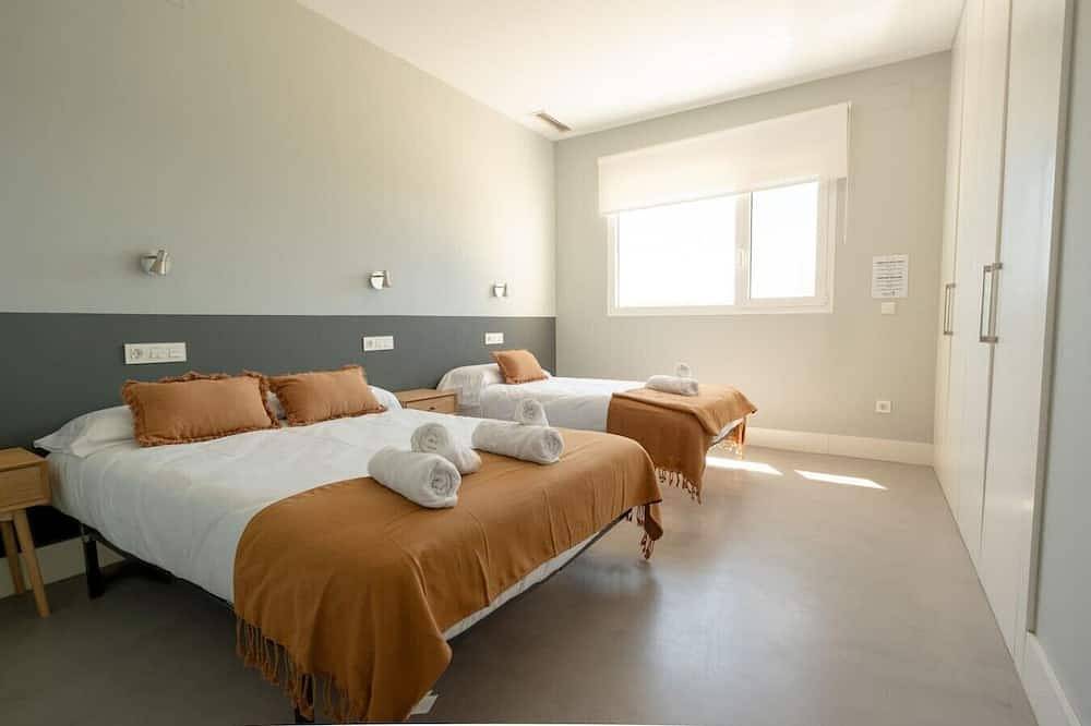 A Peaceful Villa Escape with Private Pool in Castilblanco de los Arroyos, Sierra Morena
