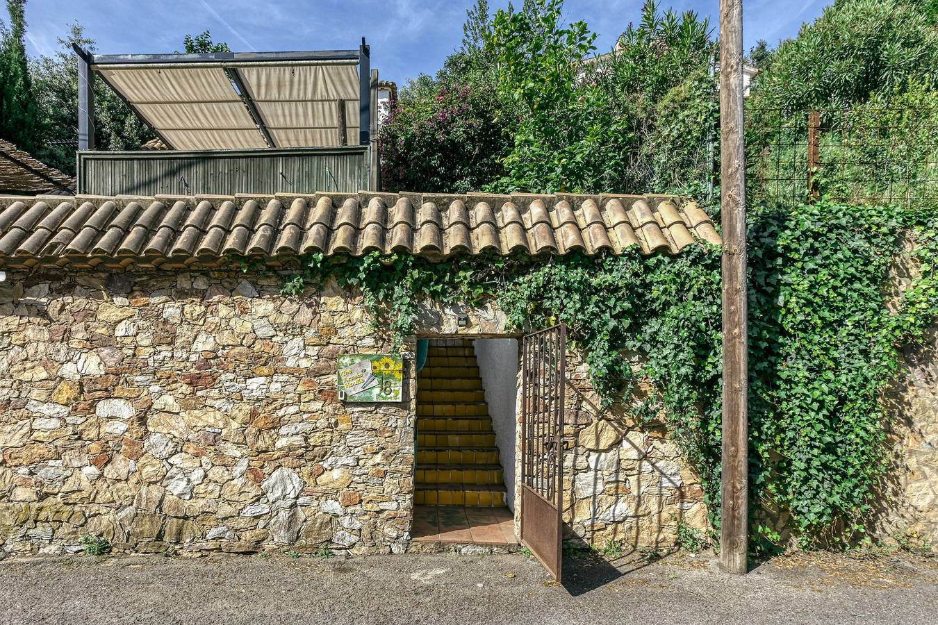 Maison de vacances 'La Casa De Los Artistas' avec vue sur les montagnes, terrasse privée et Wi-Fi in Sa Riera, Begur