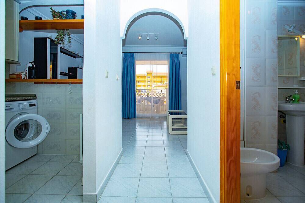 Apartamento entero, 020 Lovely Studio - Alicante Holiday in Torrevieja, Costa Blanca