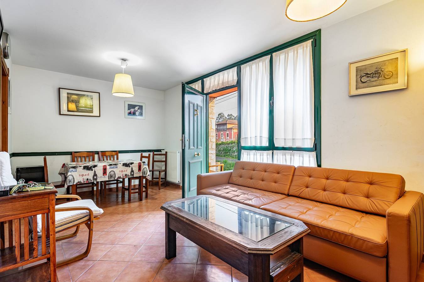 Ganze Wohnung, Apartment 'A' an der Küste von Llanes in Celorio, Llanes