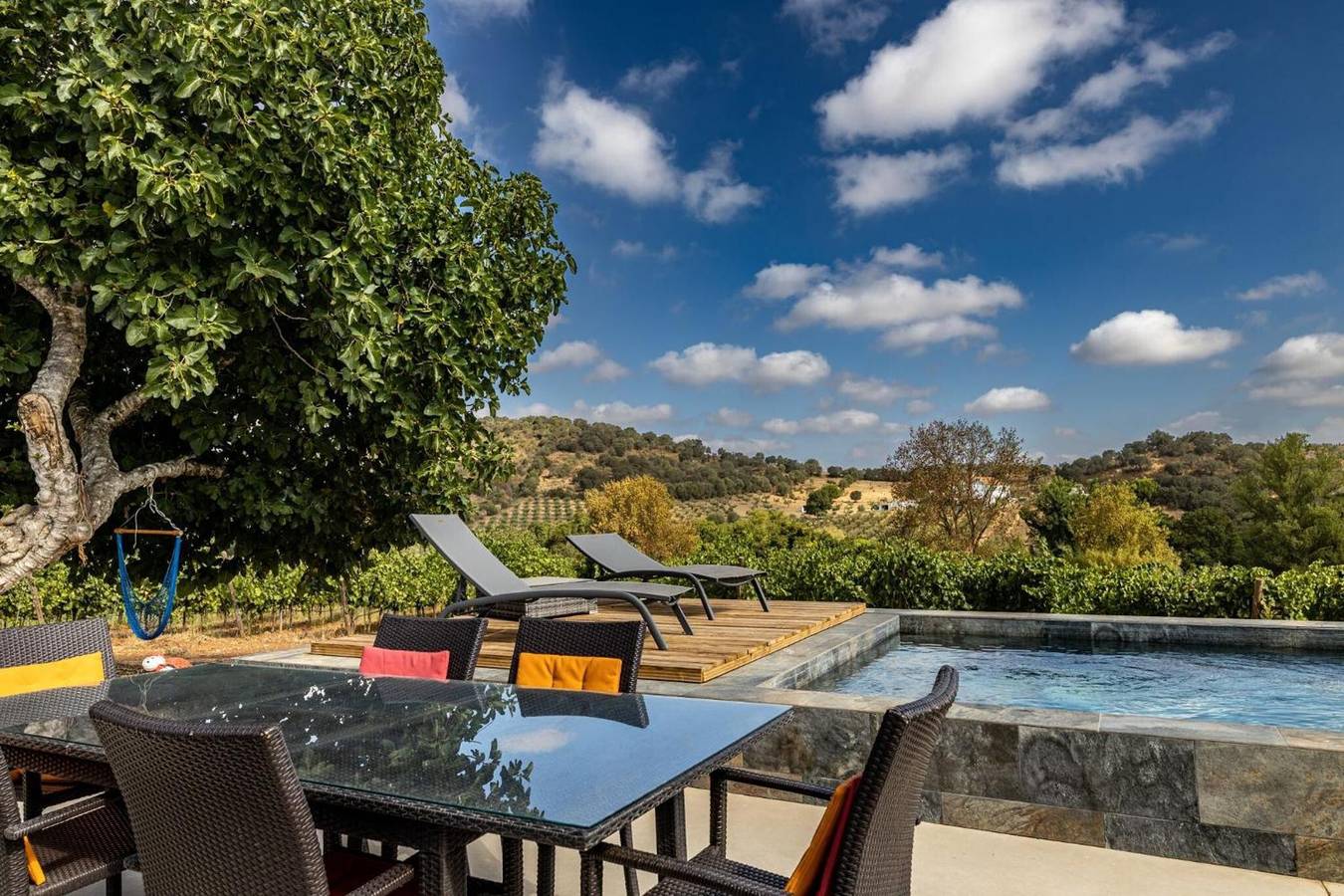 Appartement entier, Appartement 'Alicante' avec vue sur la montagne, Wi-Fi et climatisation in Nossa Senhora da Vila, Nossa Senhora do Bispo e Silveiras, District de Évora