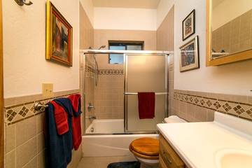 Log Cabin for 8 Guests in Mariposa County, Picture 4