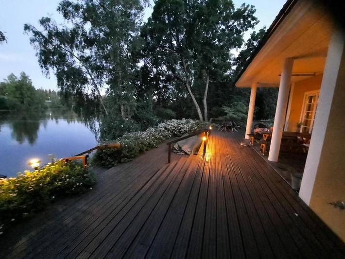 Ferienhaus für 4 Personen, mit Balkon und Whirlpool sowie Terrasse und Garten in Lempäälä