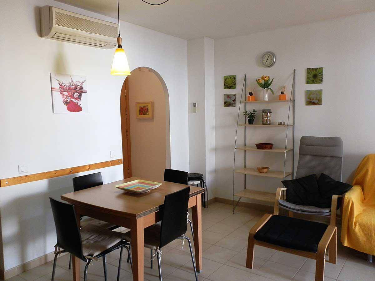 Appartement entier, Ap Dunes Ros, Idéal pour vos vacances,proche de la mer,wifi gratuit,air climatisé en option,piscine communautaire,animeaux de compagnie autorisés,plage pour chiens in Riumar, Delta de l'Ebre