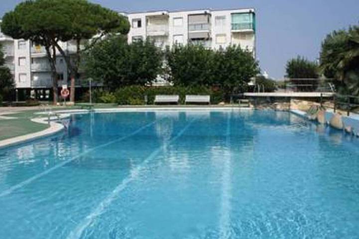 Holiday apartment for 6 people, with pool and balcony as well as garden - 1