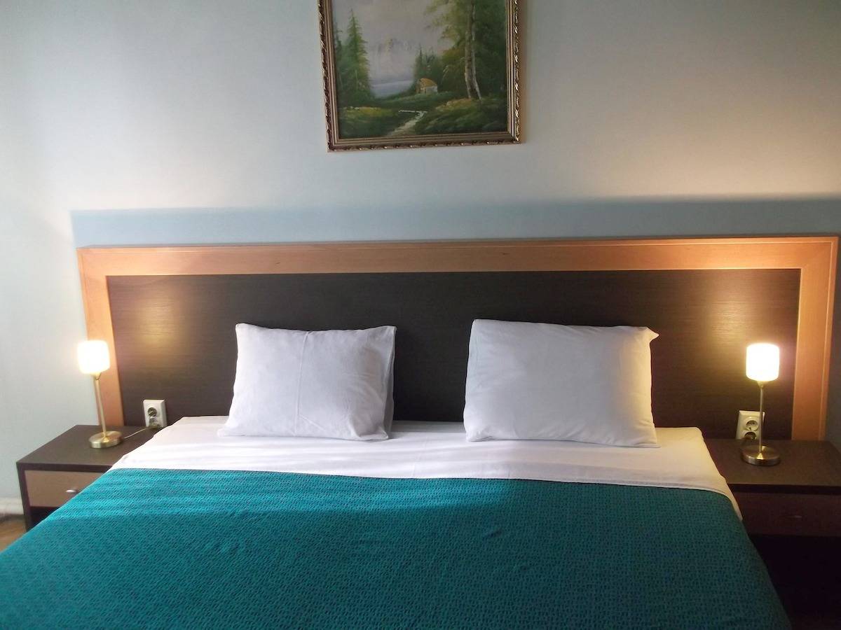 Willkommen im Hotel Vila Silia – Ihr zweites Zuhause in Kisela Voda, Skopje