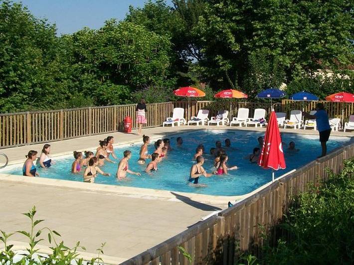 Mobil home pour 5 personnes, avec Bassin pour enfant à Villefranche-du-Périgord