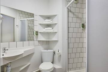 Location De Vacances pour 4 Personnes dans Levallois-Perret, Hauts-de-Seine, Photo 3