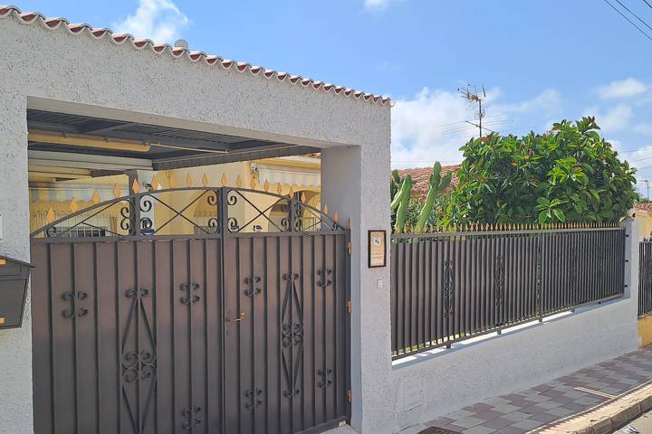 Ganze Ferienwohnung, Ferienwohnung für 4 Personen mit Garten in San Fulgencio, Costa Blanca