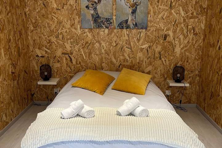 Chalet Capucine 1 in the Heart of the Vosges Mountains in Gérardmer, Parque natural regional de los Ballons des Vosges