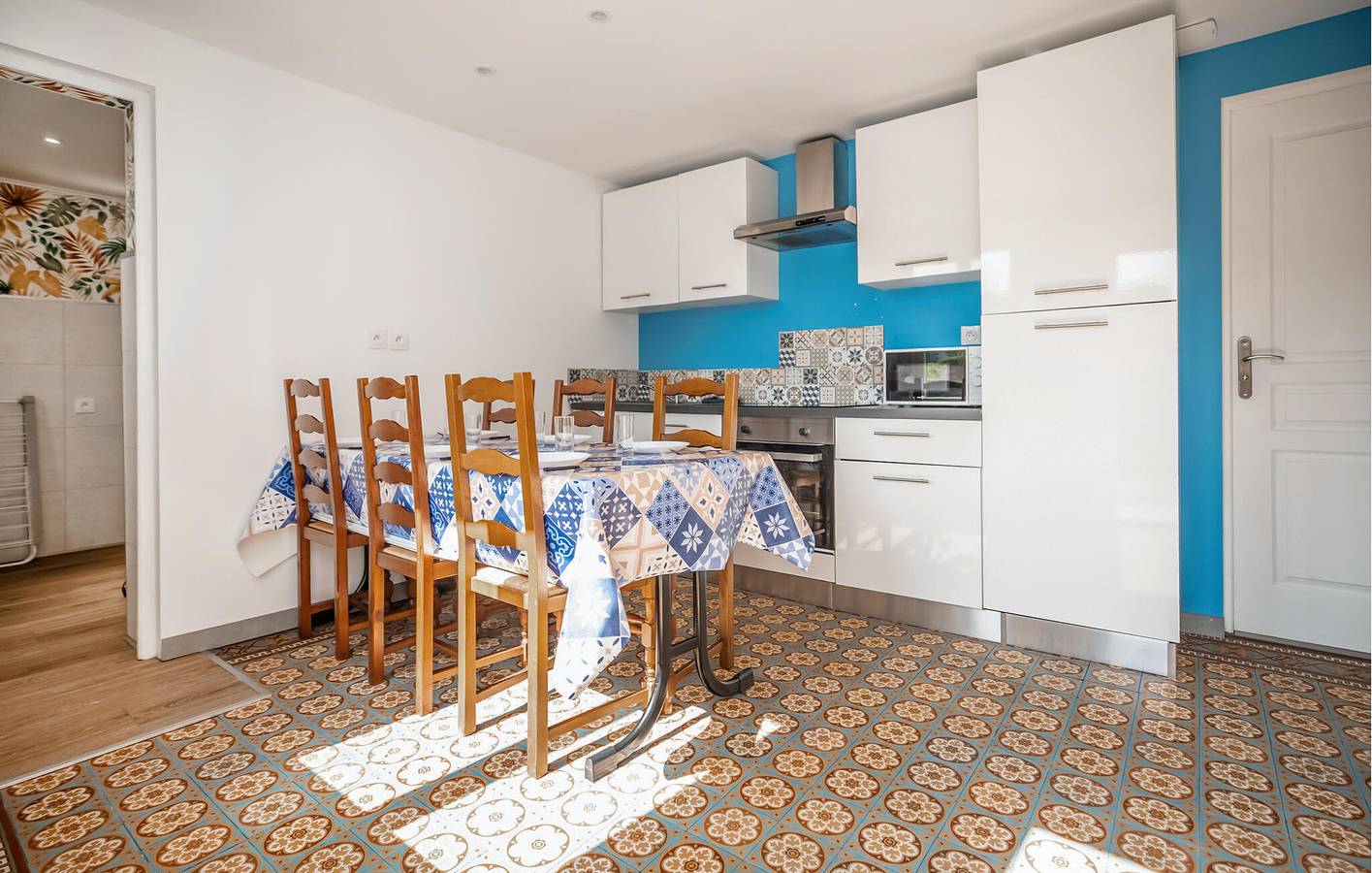 Cozy Apartment 2.5km from Éperlecques Center with Parking & WiFi in Éperlecques, Saint-Omer region