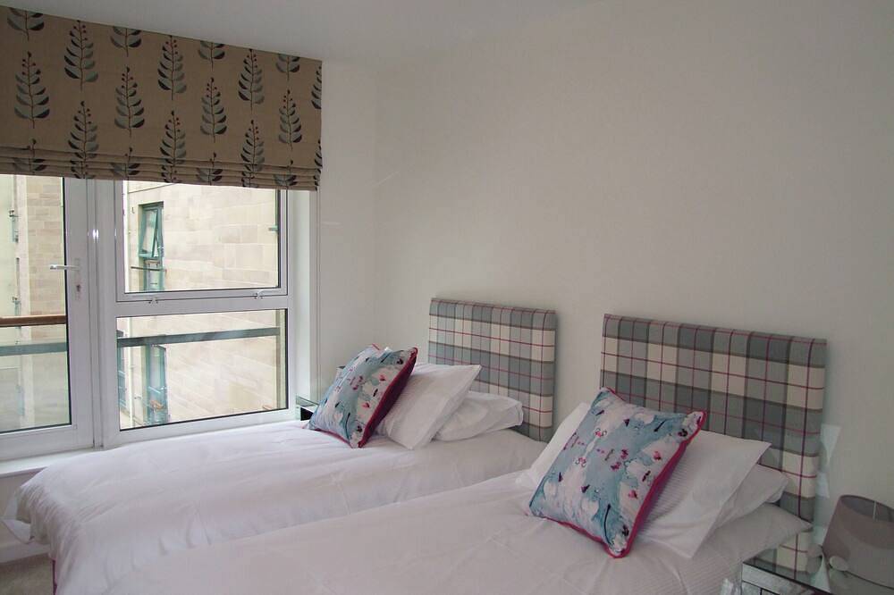 Appartamento intero, Holyrood Road (Park Apartments) [379] in Edimburgo, Lothian