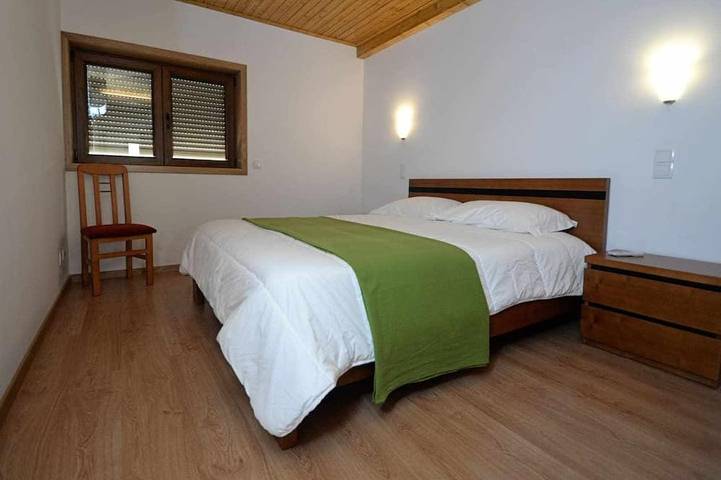 Location de vacances pour 18 personnes, avec balcon à Celorico de Basto - 4