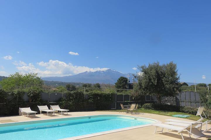 Holiday apartment for 5 people, with garden and pool - 1