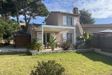 Cottage pour 6 personnes, avec terrasse et jardin dans Plage Du Pradeau