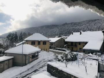 Gîte pour 5 personnes, avec terrasse et jardin dans Belley