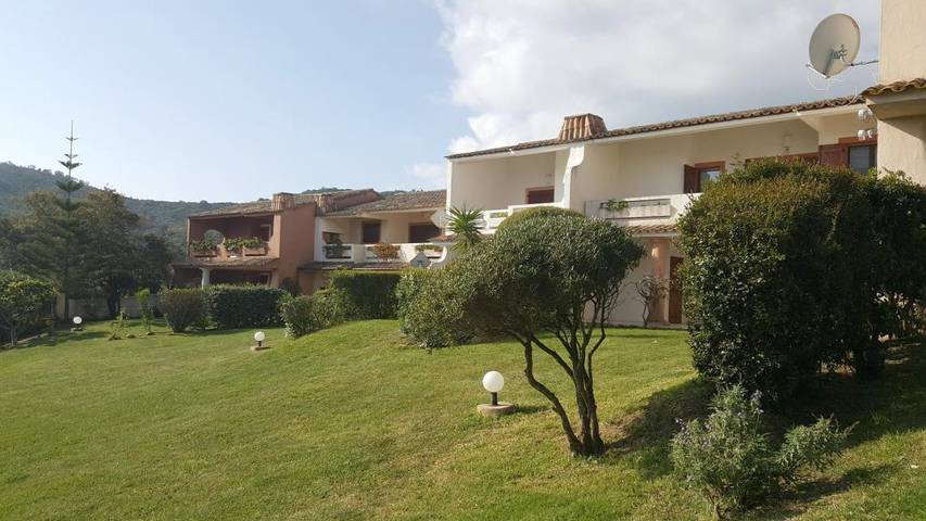 Gîte pour 6 personnes, avec vue ainsi que jardin et piscine dans Favone - 4