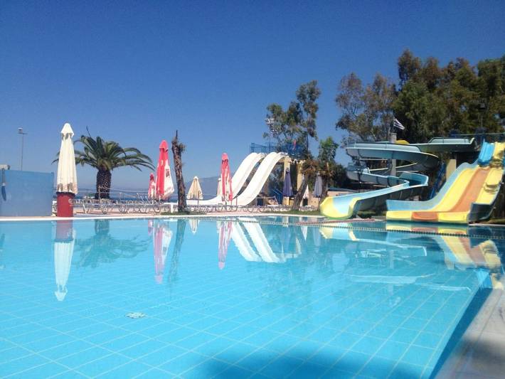 Camping per 5 persone, con piscina e terrazza in Grecia