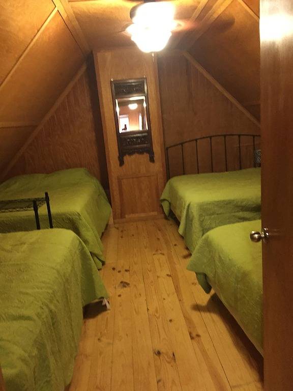 Schöne Aussicht auf den Frio Fluss von Ihrer Veranda. in Concan, Uvalde County