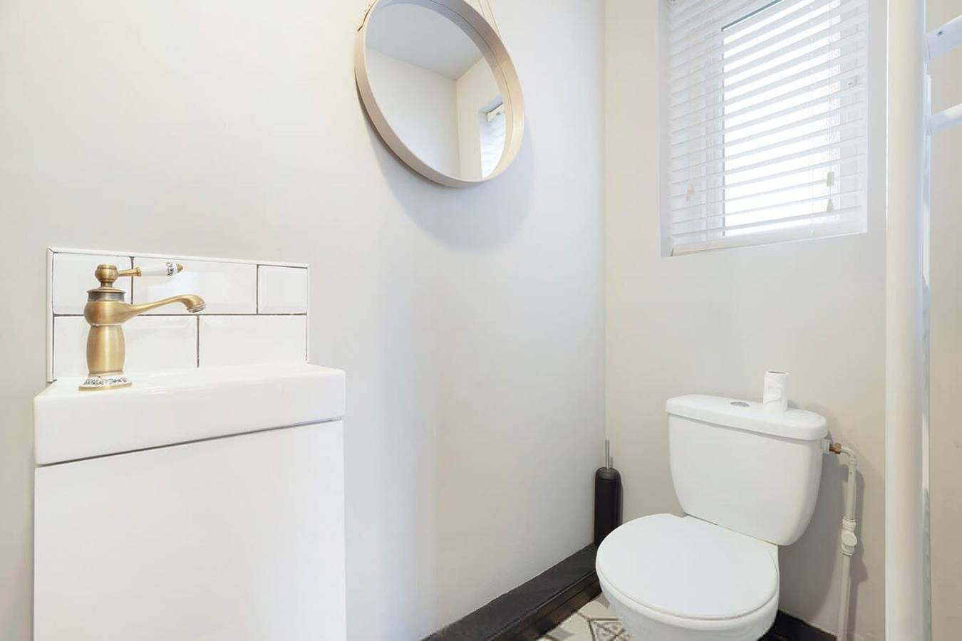 Modern 2 Bedroom Home With Tv  Wifi  Parking in Sunderland