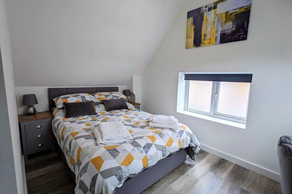 Stunning, Spacious Cottage close to Deal Beach ! in Deal, Kent