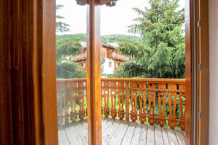 Luce, legno e libertà in Livigno (Borgo), Livigno