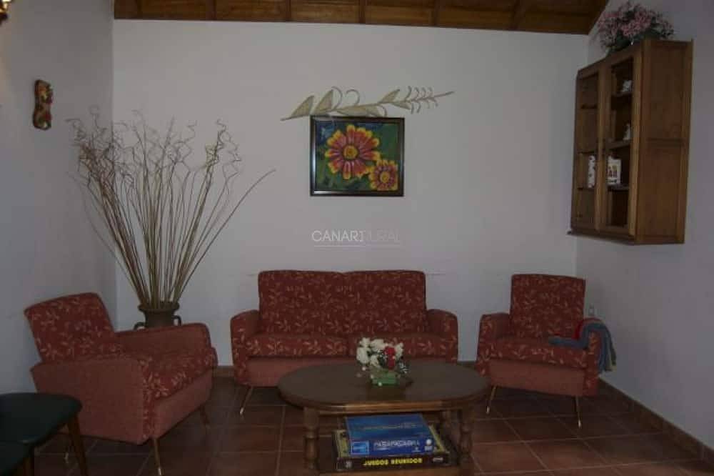 Scenic Organic Farmstay at Rincón del Olivo, San Sebastián de la Gom in El Atajo, San Sebastián de la Gomera