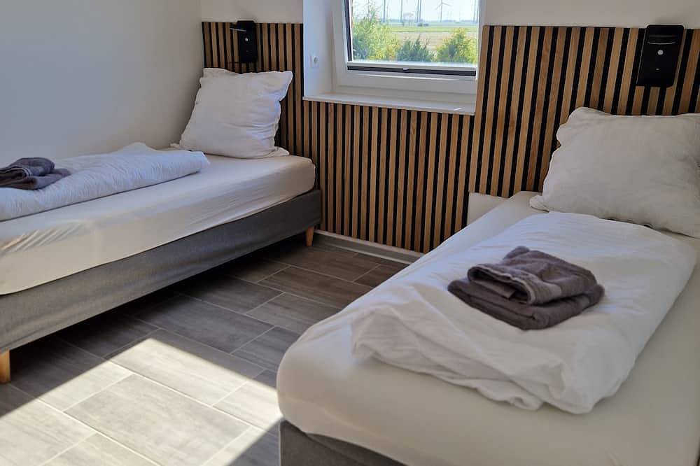 Ganze Wohnung, Neubau Stadtvilla Ebbe 14P mit Sauna an der Küste in Schülp, Eider-Treene-Sorge