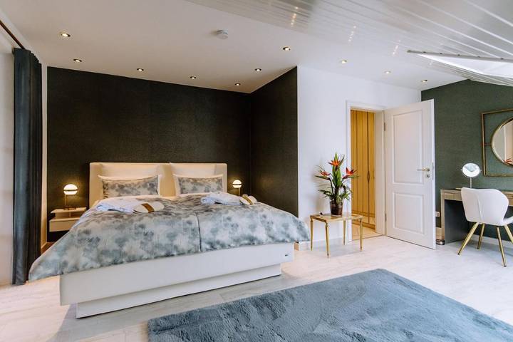 Ferienwohnung für 2 Personen, mit Balkon und Whirlpool sowie Terrasse und Garten in Höhenrain - 4