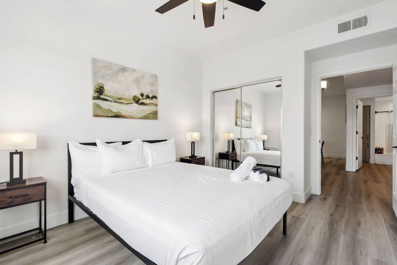 Entire apartment, Cozysuites Glendale - Westgate with pool 08 in Glendale, Maricopa County