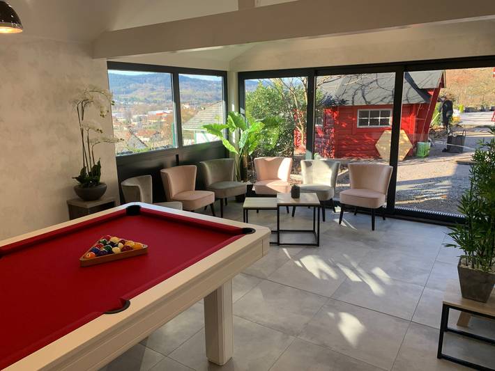 Gîte pour 12 personnes, avec Terrasse et Jardin