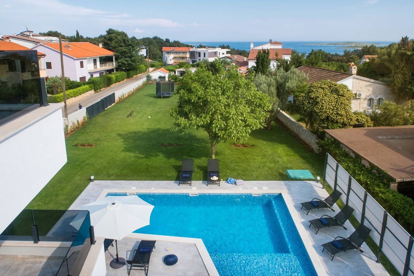 Luxusvilla Kriya Medulin mit Pool, Sauna und Fitnessstudio in Istrien in Premantura, Südküste Istrien