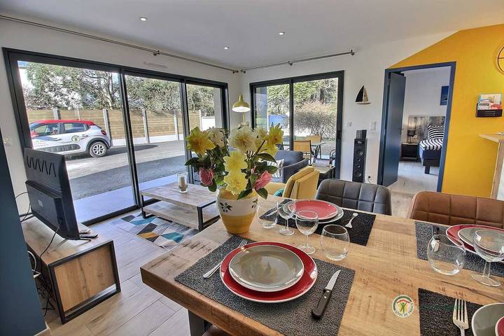 Gîte pour 4 personnes, avec Terrasse et Jardin à Plévenon